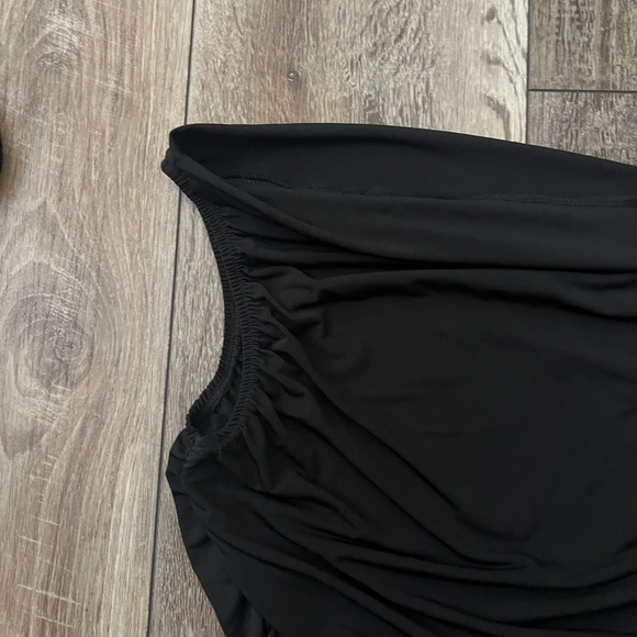 NWOT WEAREVER OFF THE SHOULDER BLACK SHIRT SIZE L - Picture 2 of 5